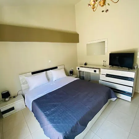 Summer Time Apartment