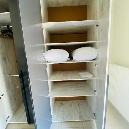 Summer Time Apartment *